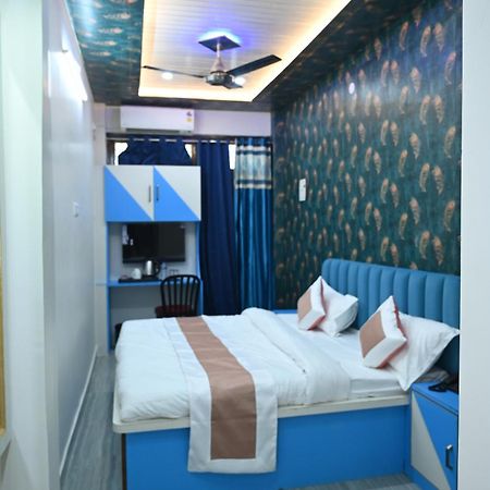 ורנאסי Sun High Stay Luxury Guest House מראה חיצוני תמונה